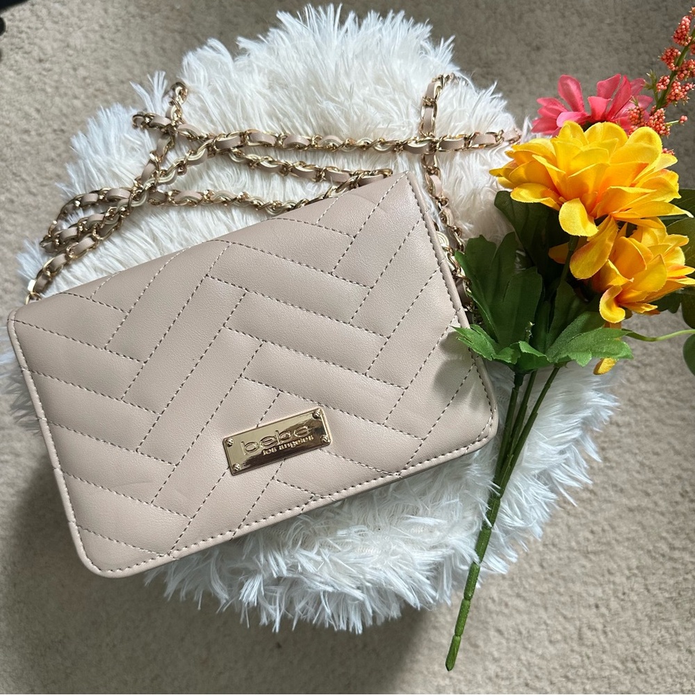 🌹Bebe Sophia • Like New Taupe Quilted CUTE Crossbody Bag Purse